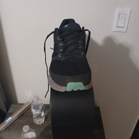 Woman's Nikes - Picture 2 of 3